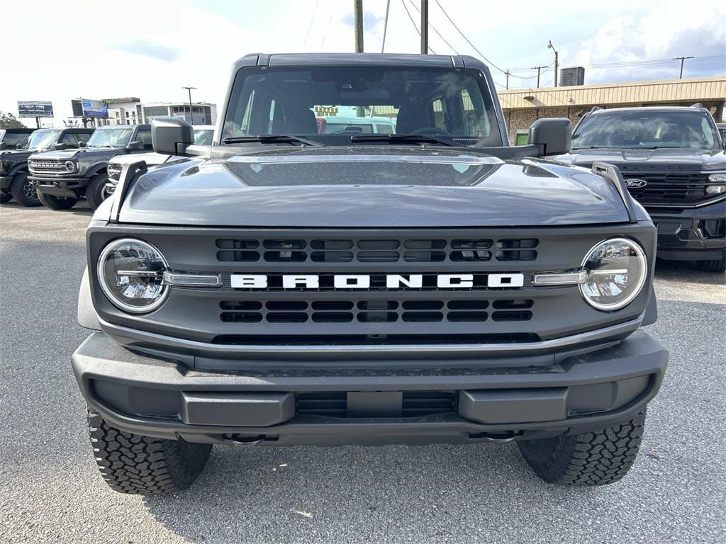 new 2025 Ford Bronco car, priced at $51,400