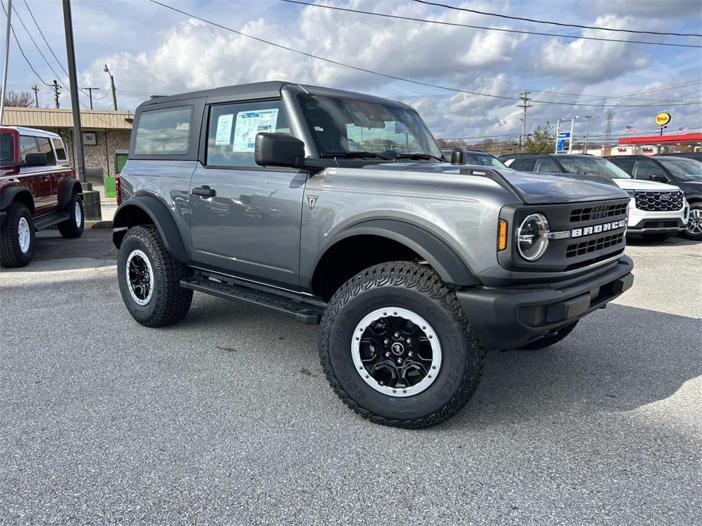 new 2025 Ford Bronco car, priced at $51,400