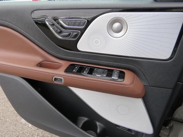 new 2025 Lincoln Aviator car, priced at $77,000
