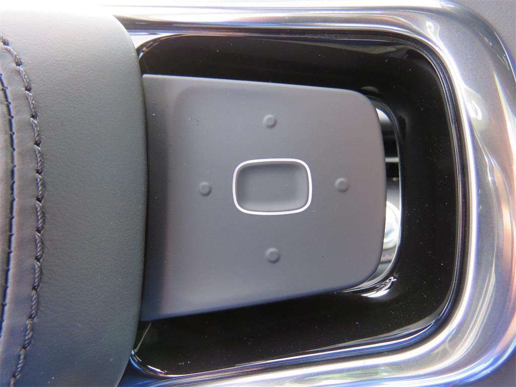 new 2025 Lincoln Nautilus car, priced at $65,000