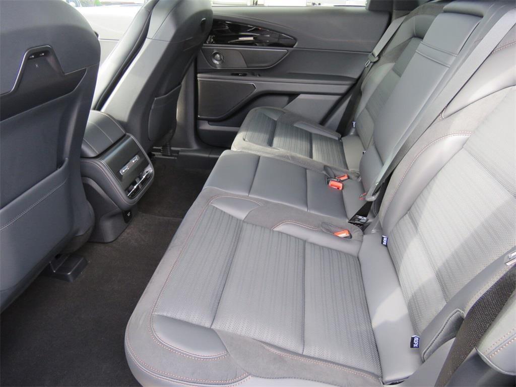 new 2025 Lincoln Nautilus car, priced at $65,000