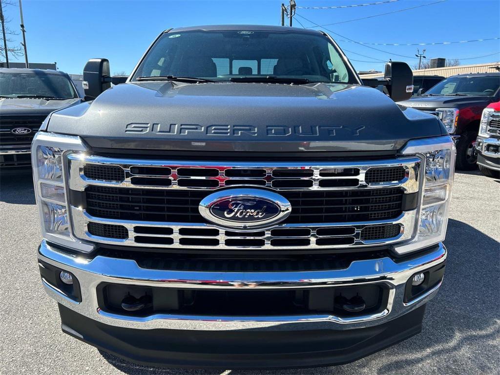 new 2025 Ford F-250 car, priced at $68,500