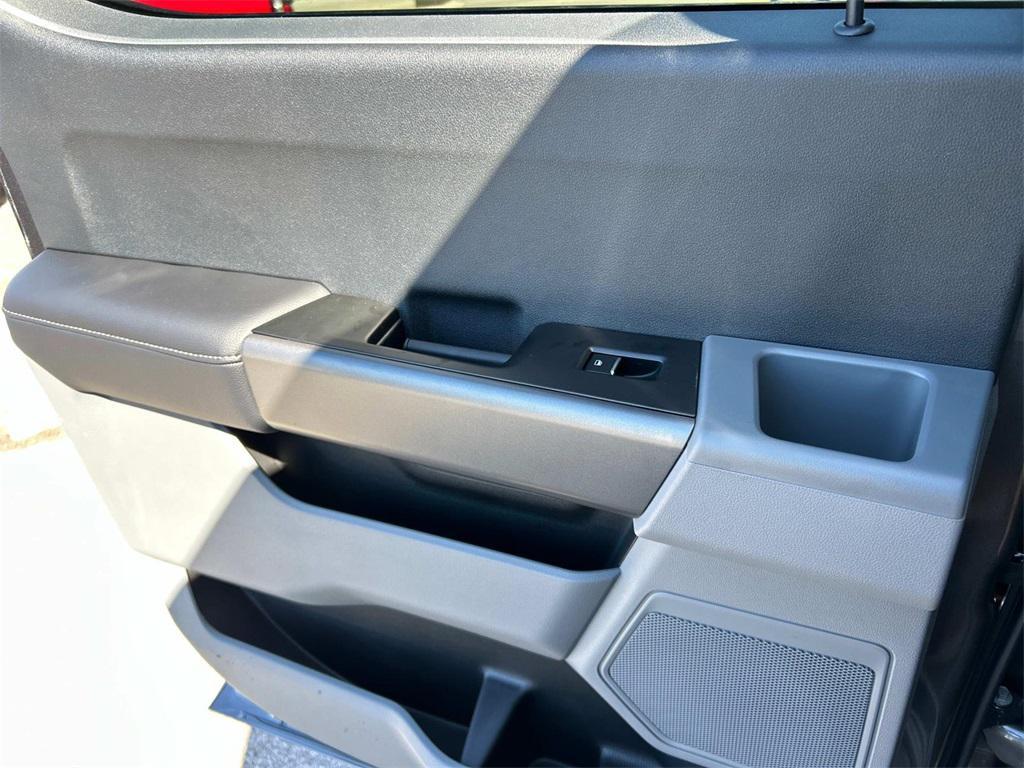 new 2025 Ford F-250 car, priced at $68,500