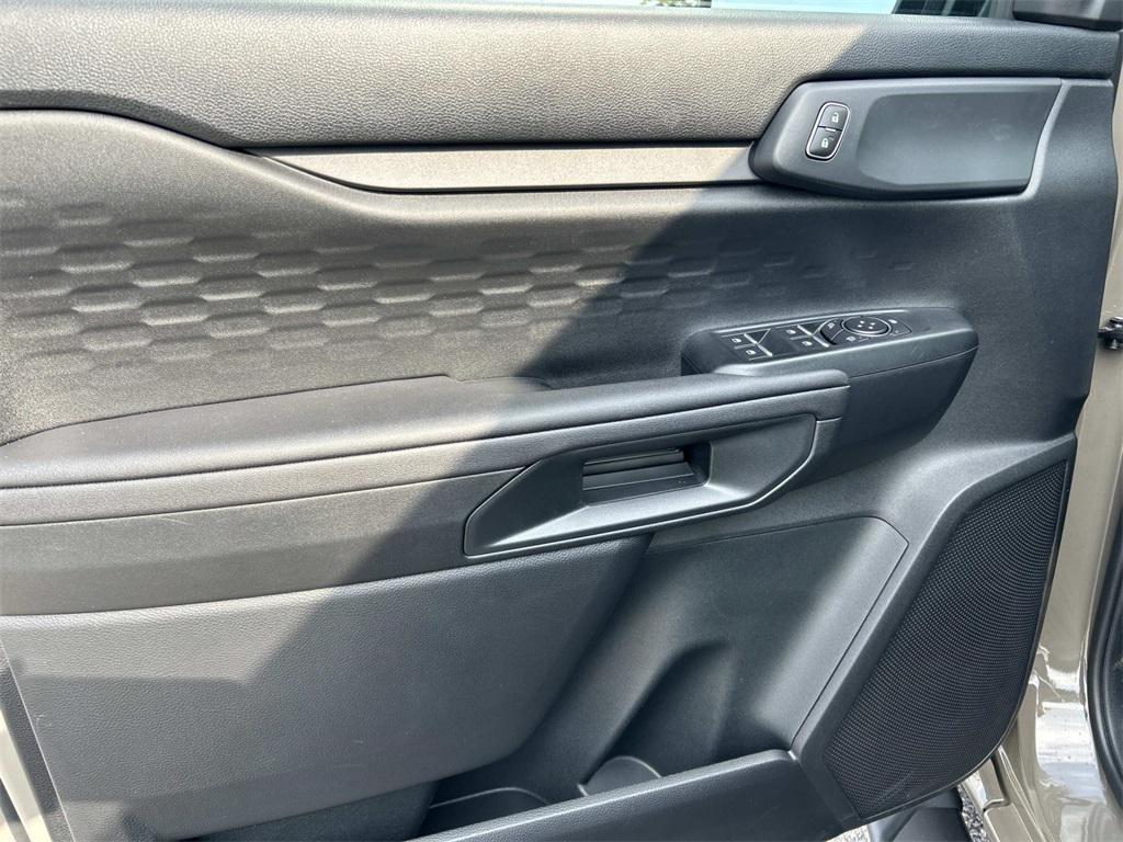 new 2025 Ford Ranger car, priced at $40,000