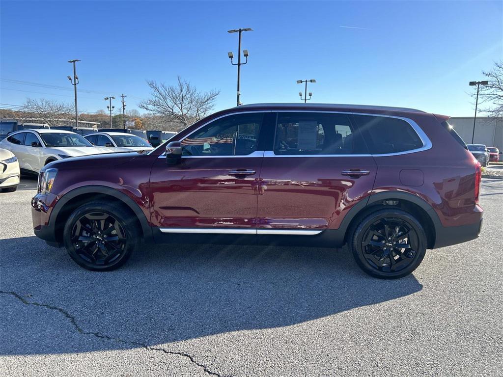 used 2024 Kia Telluride car, priced at $38,999