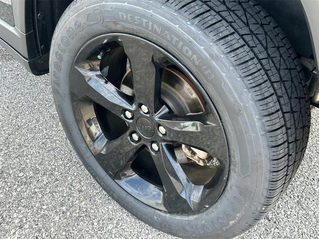 used 2023 Jeep Grand Cherokee car, priced at $29,994