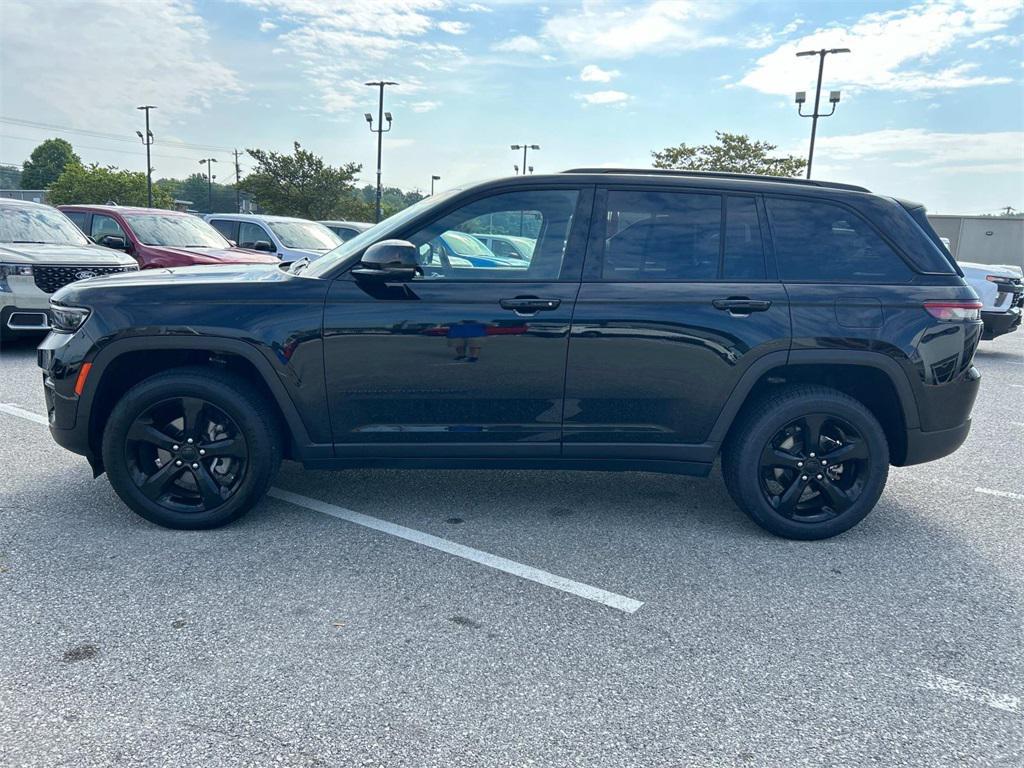 used 2023 Jeep Grand Cherokee car, priced at $29,994