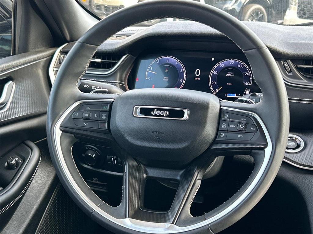 used 2023 Jeep Grand Cherokee car, priced at $29,994