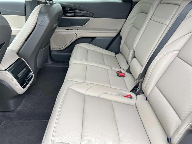 new 2025 Lincoln Nautilus car, priced at $53,713