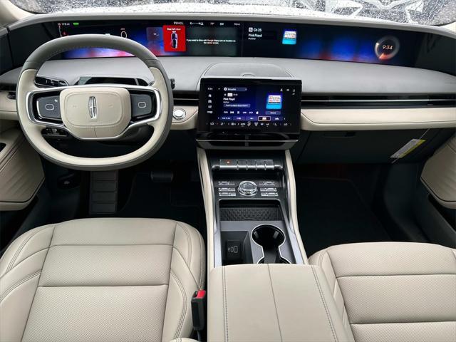 new 2025 Lincoln Nautilus car, priced at $53,713