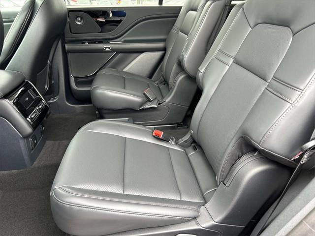 new 2025 Lincoln Aviator car, priced at $70,340