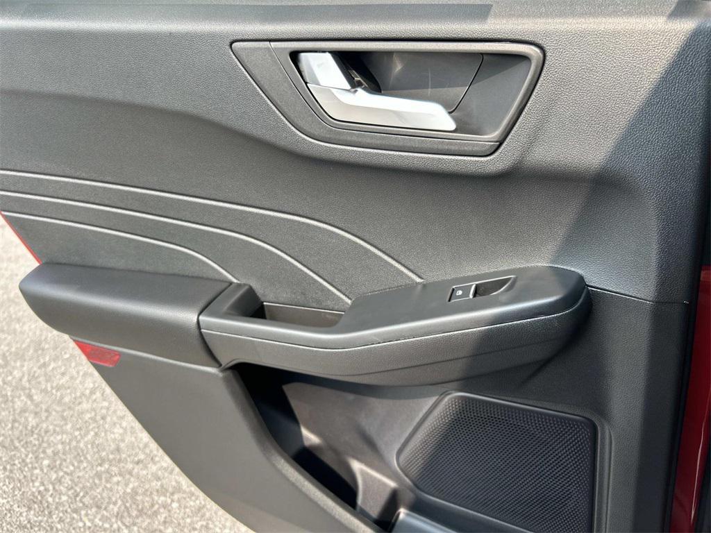new 2025 Ford Escape car, priced at $36,000