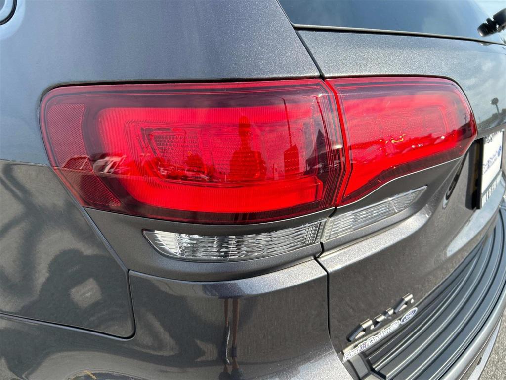 used 2021 Jeep Grand Cherokee car, priced at $27,493
