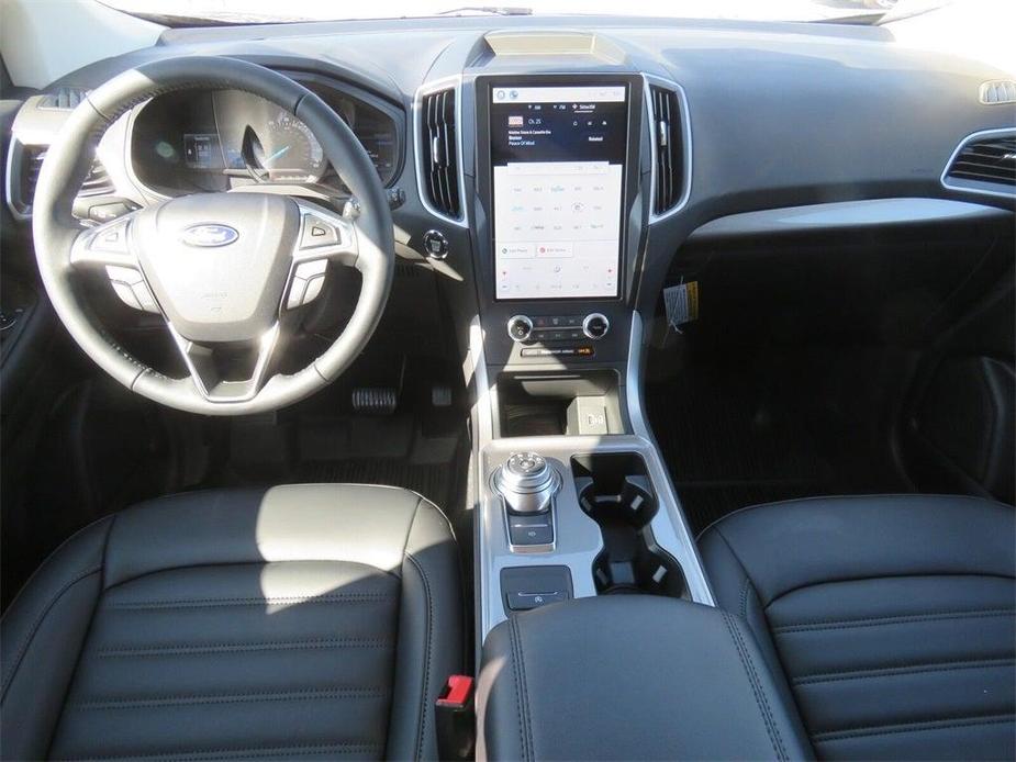 new 2024 Ford Edge car, priced at $42,066