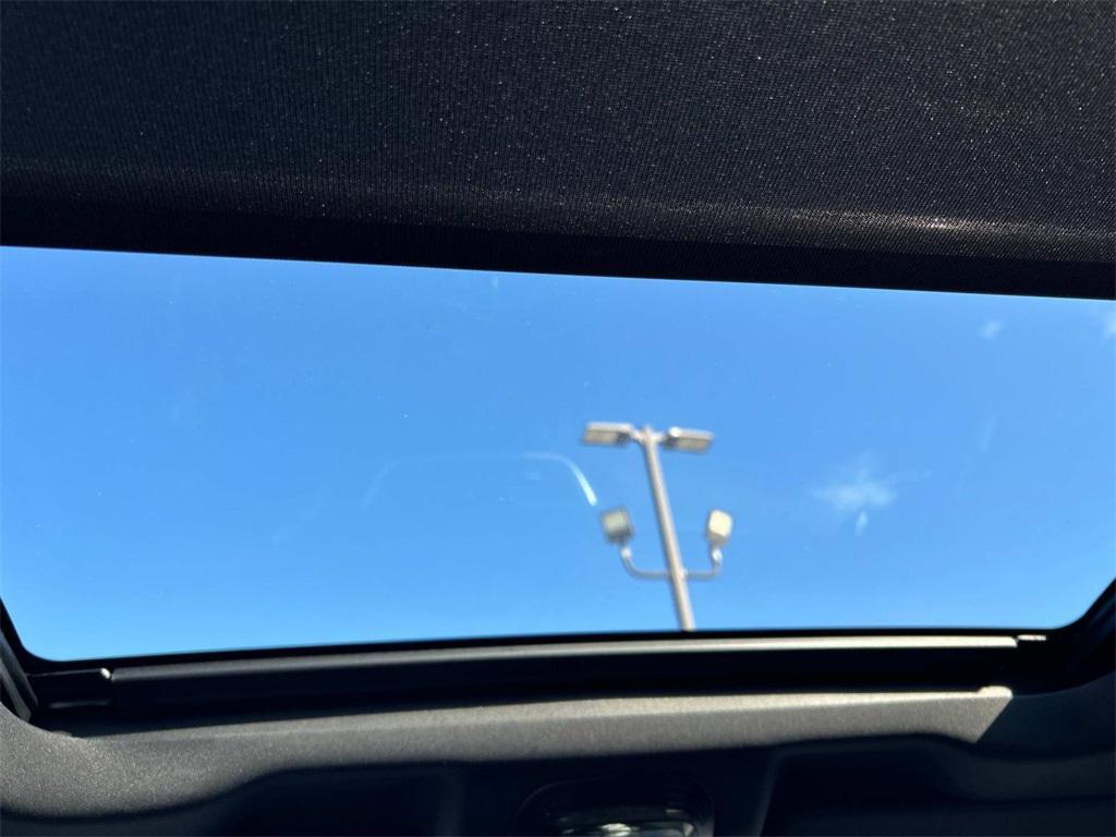 used 2022 Alfa Romeo Stelvio car, priced at $23,581