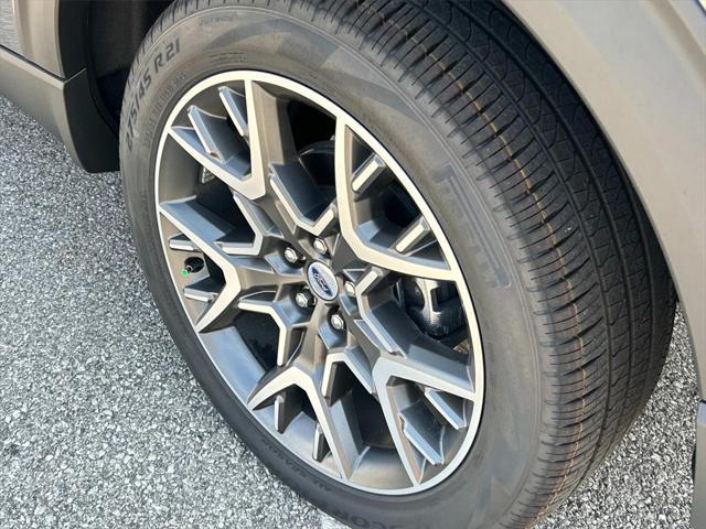 new 2025 Ford Explorer car, priced at $59,500