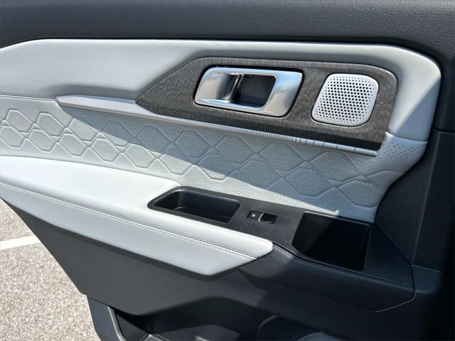 new 2025 Ford Explorer car, priced at $59,500