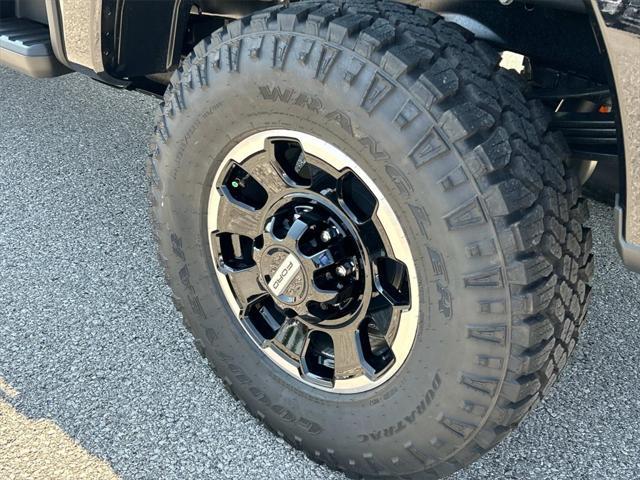 new 2025 Ford F-250 car, priced at $105,945
