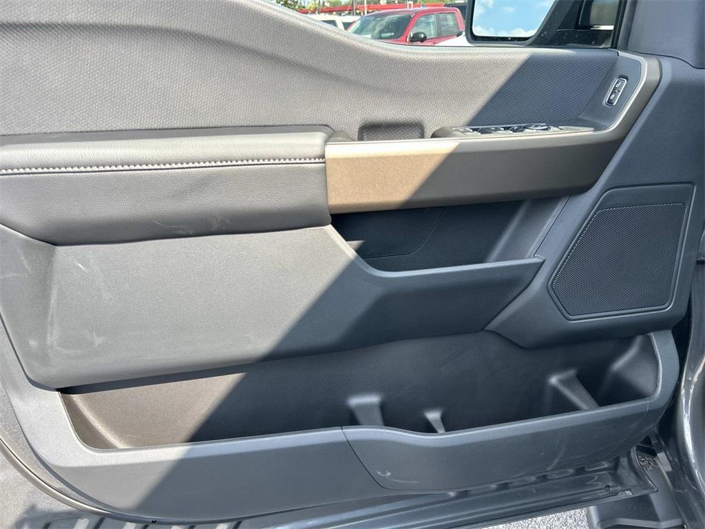 new 2025 Ford F-150 car, priced at $52,900