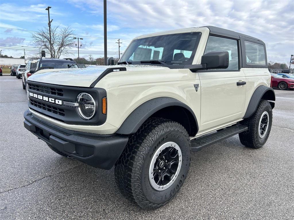 new 2025 Ford Bronco car, priced at $51,700