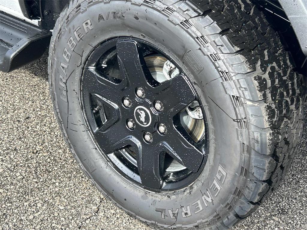 new 2025 Ford Bronco car, priced at $52,600