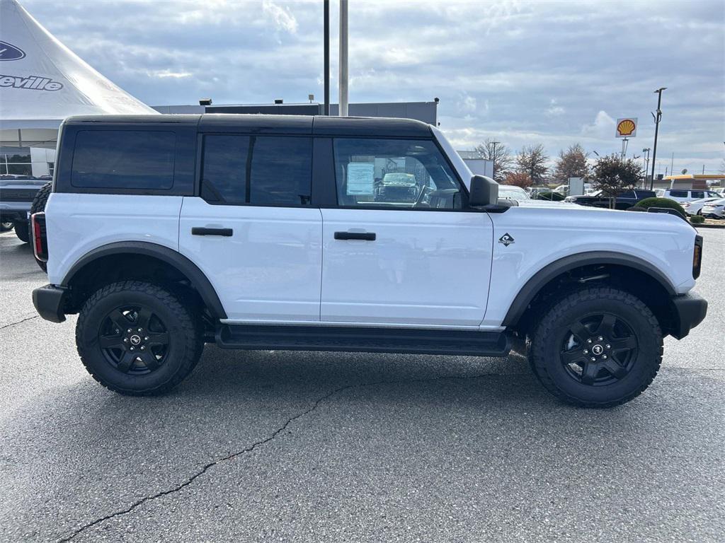 new 2025 Ford Bronco car, priced at $52,600