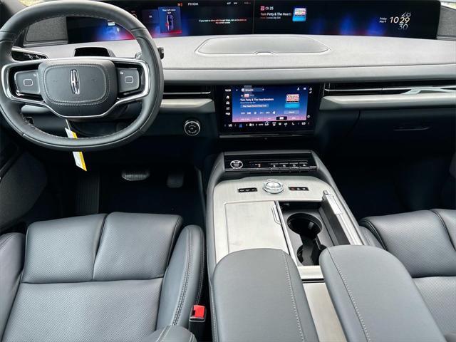 new 2025 Lincoln Navigator car, priced at $104,000
