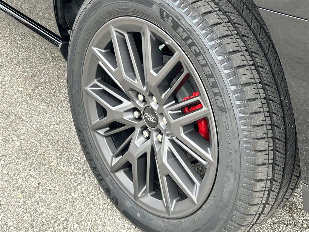 new 2025 Ford Expedition car, priced at $85,000