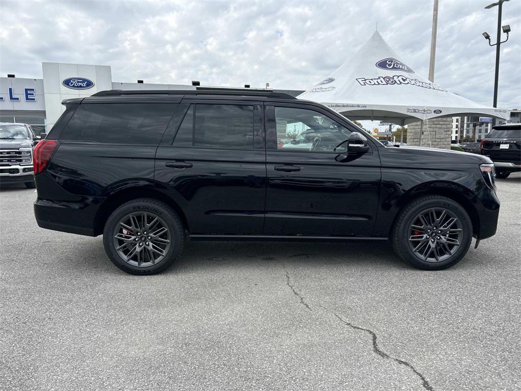 new 2025 Ford Expedition car, priced at $85,000