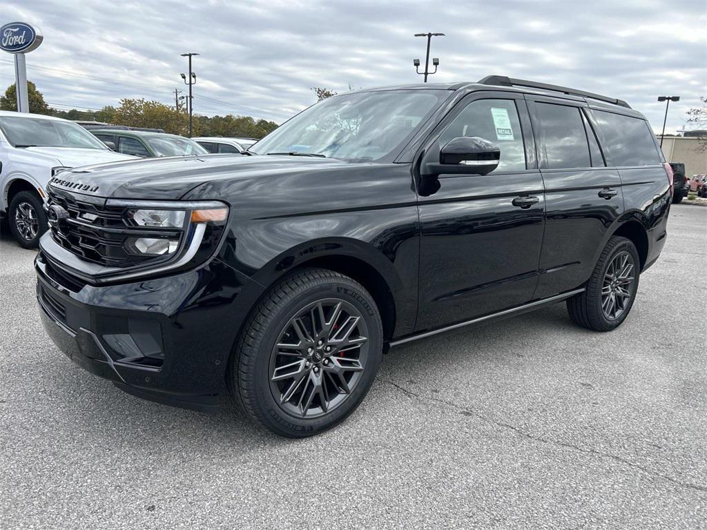new 2025 Ford Expedition car, priced at $85,000
