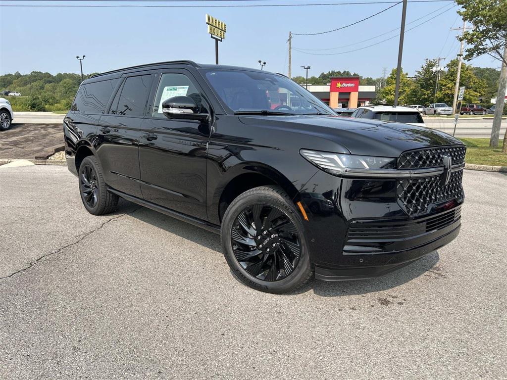 new 2025 Lincoln Navigator car, priced at $109,000