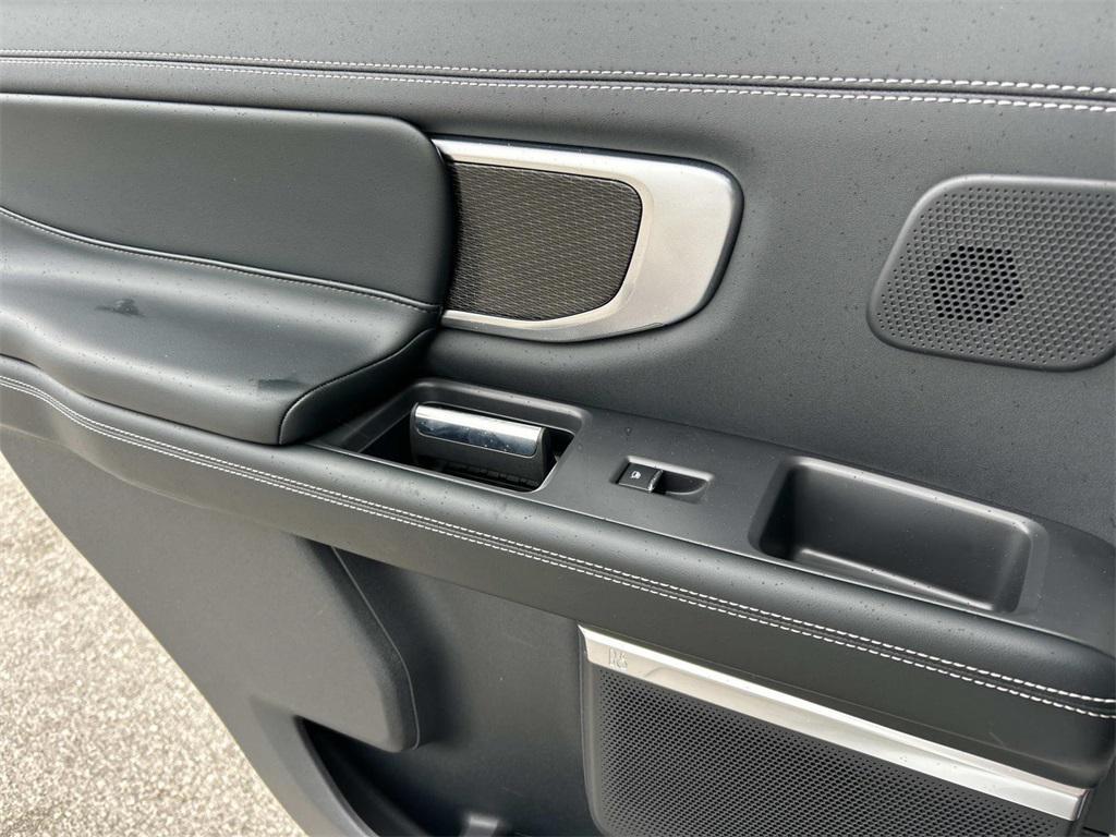 new 2025 Ford Expedition car, priced at $83,000