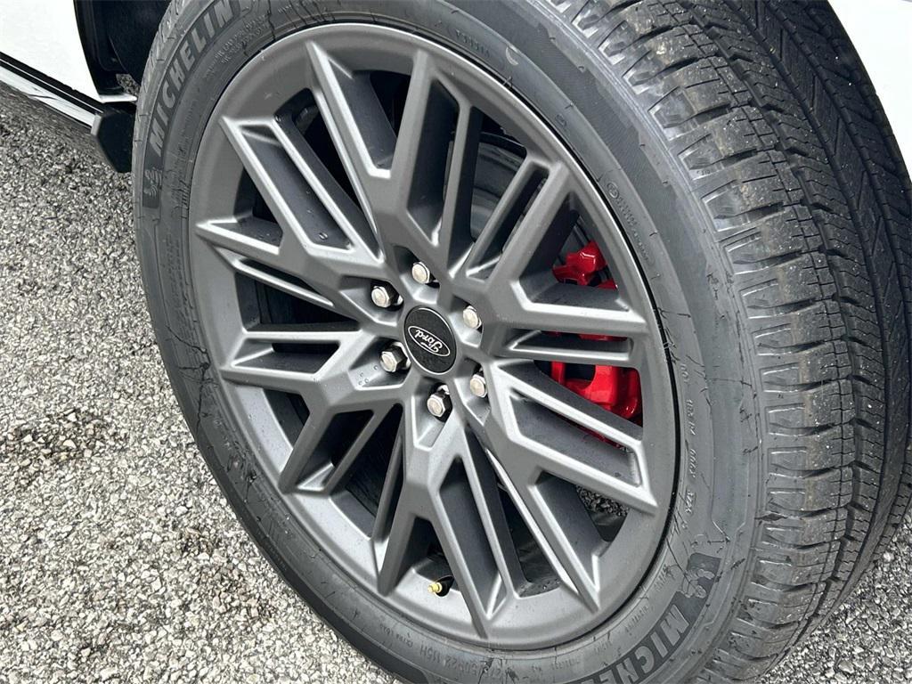 new 2025 Ford Expedition car, priced at $83,000