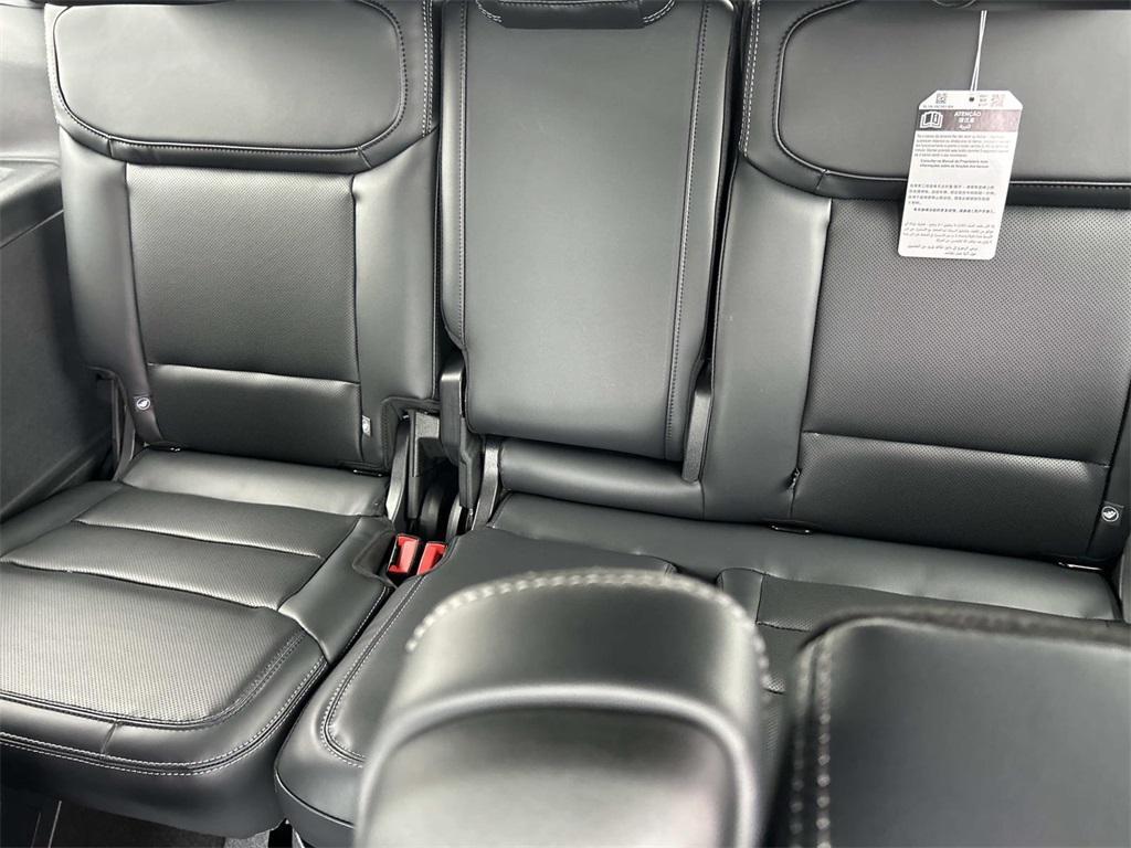new 2025 Ford Expedition car, priced at $83,000