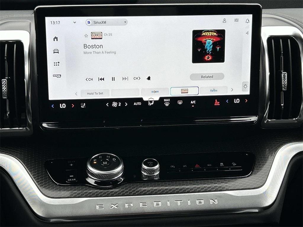 new 2025 Ford Expedition car, priced at $83,000