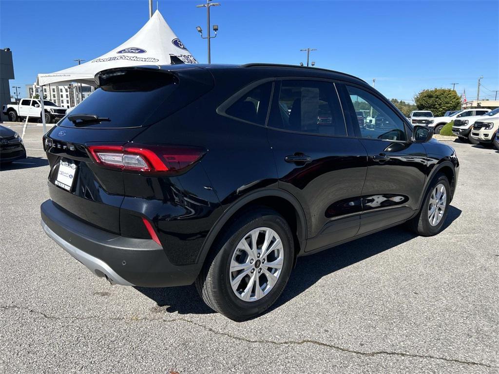 used 2025 Ford Escape car, priced at $28,991