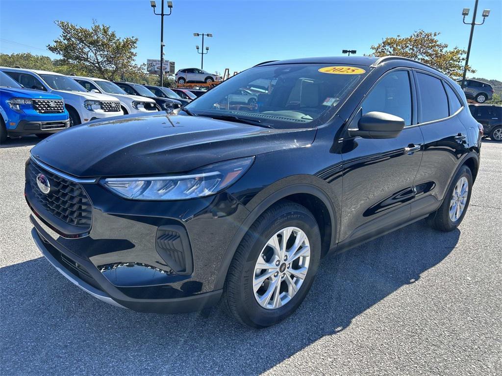 used 2025 Ford Escape car, priced at $28,991