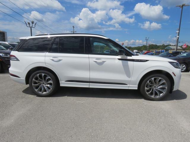 new 2025 Lincoln Aviator car, priced at $70,225