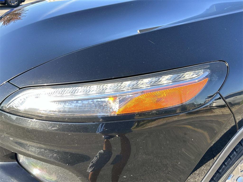 used 2017 Jeep Cherokee car, priced at $9,999