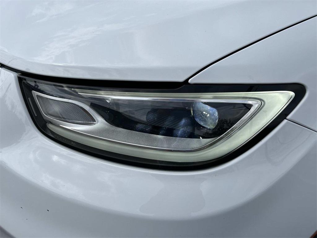 used 2024 Chrysler Pacifica car, priced at $32,981