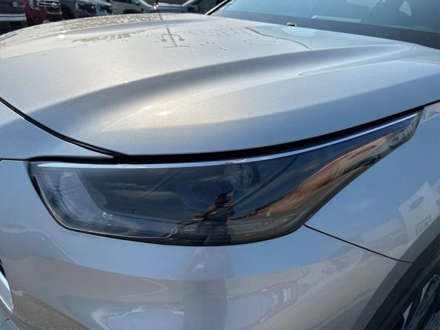 used 2022 Toyota Highlander car, priced at $43,990