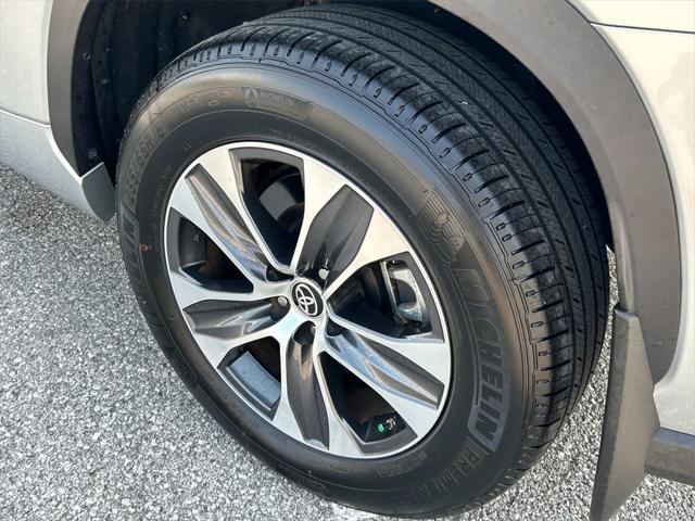 used 2022 Toyota Highlander car, priced at $43,990