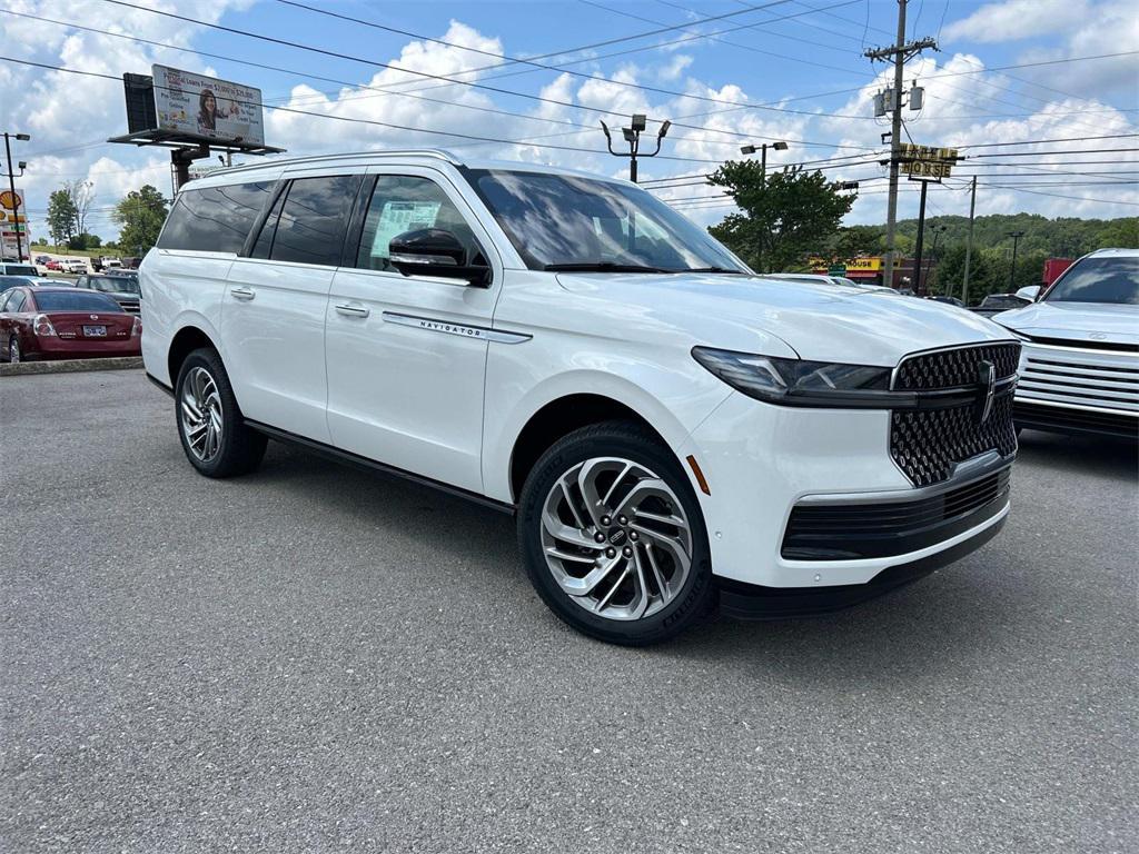 new 2025 Lincoln Navigator car, priced at $106,000