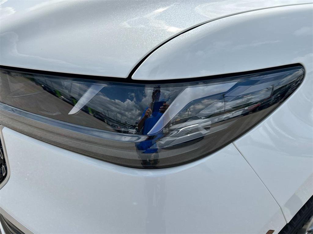 new 2025 Lincoln Navigator car, priced at $106,000