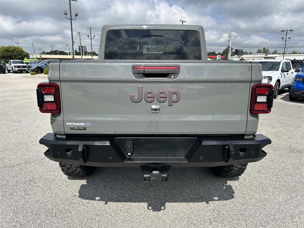 used 2023 Jeep Gladiator car, priced at $35,994