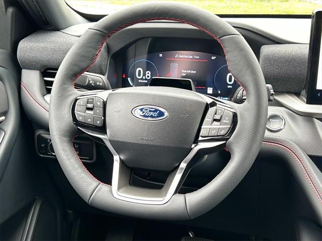 new 2025 Ford Explorer car, priced at $45,685