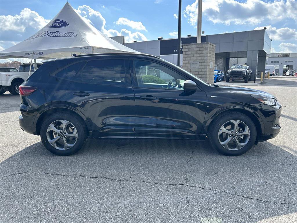 used 2023 Ford Escape car, priced at $24,981