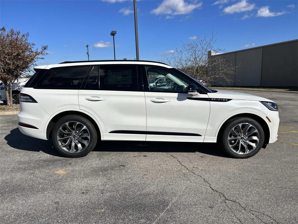 new 2026 Lincoln Aviator car, priced at $68,045