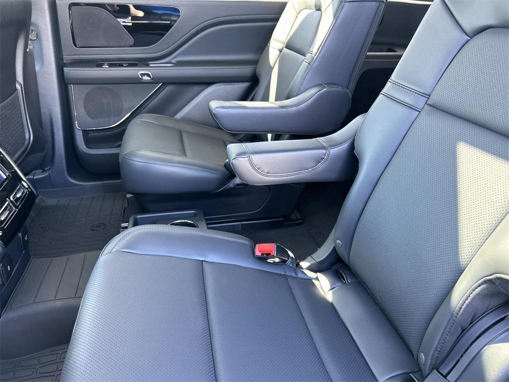 new 2026 Lincoln Aviator car, priced at $68,045
