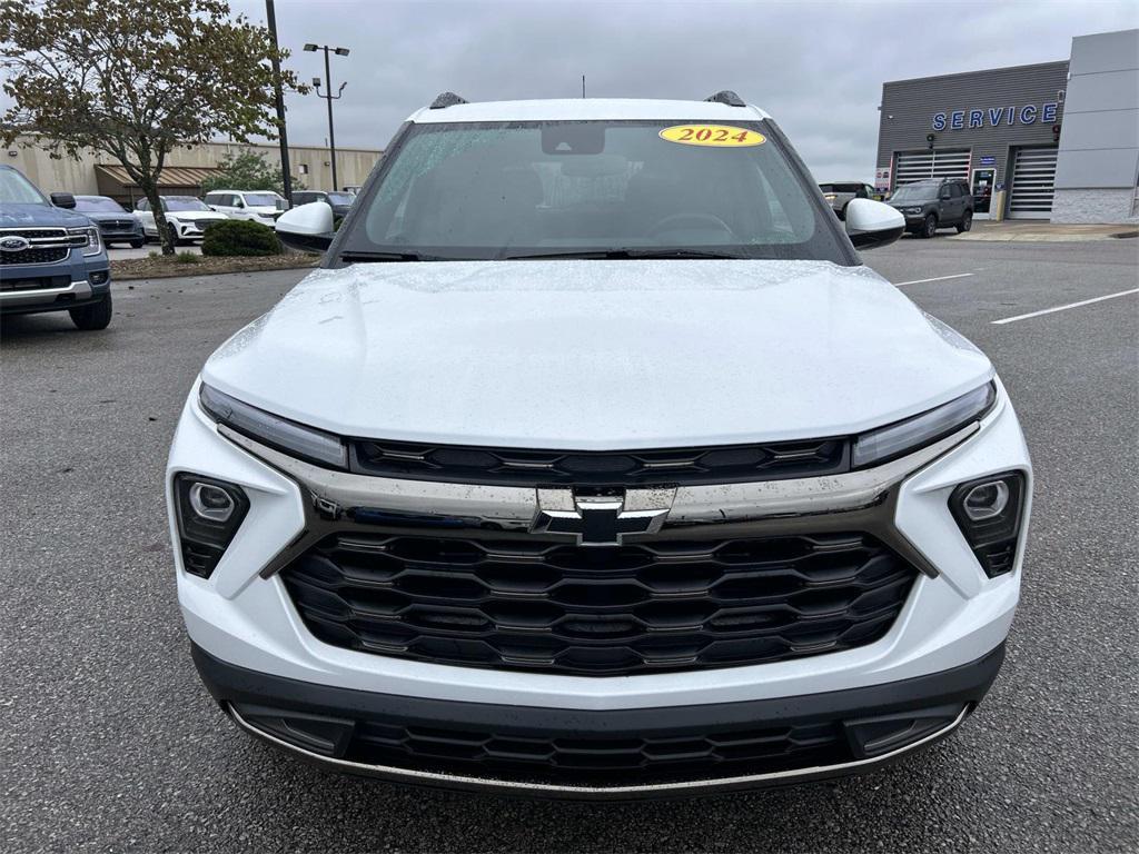 used 2024 Chevrolet TrailBlazer car, priced at $26,994